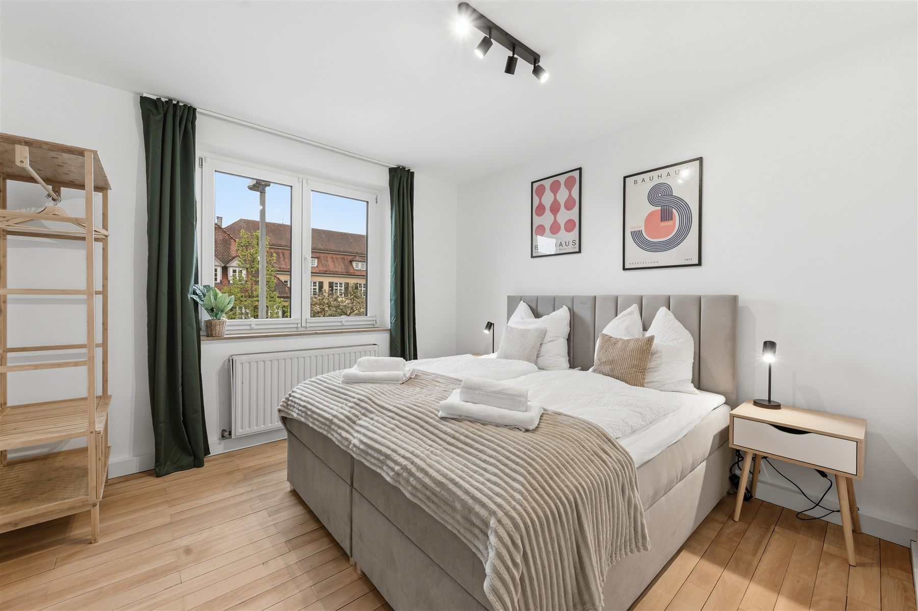 Schlafzimmer einer modernisierten Wohnung in Ludwigsburg