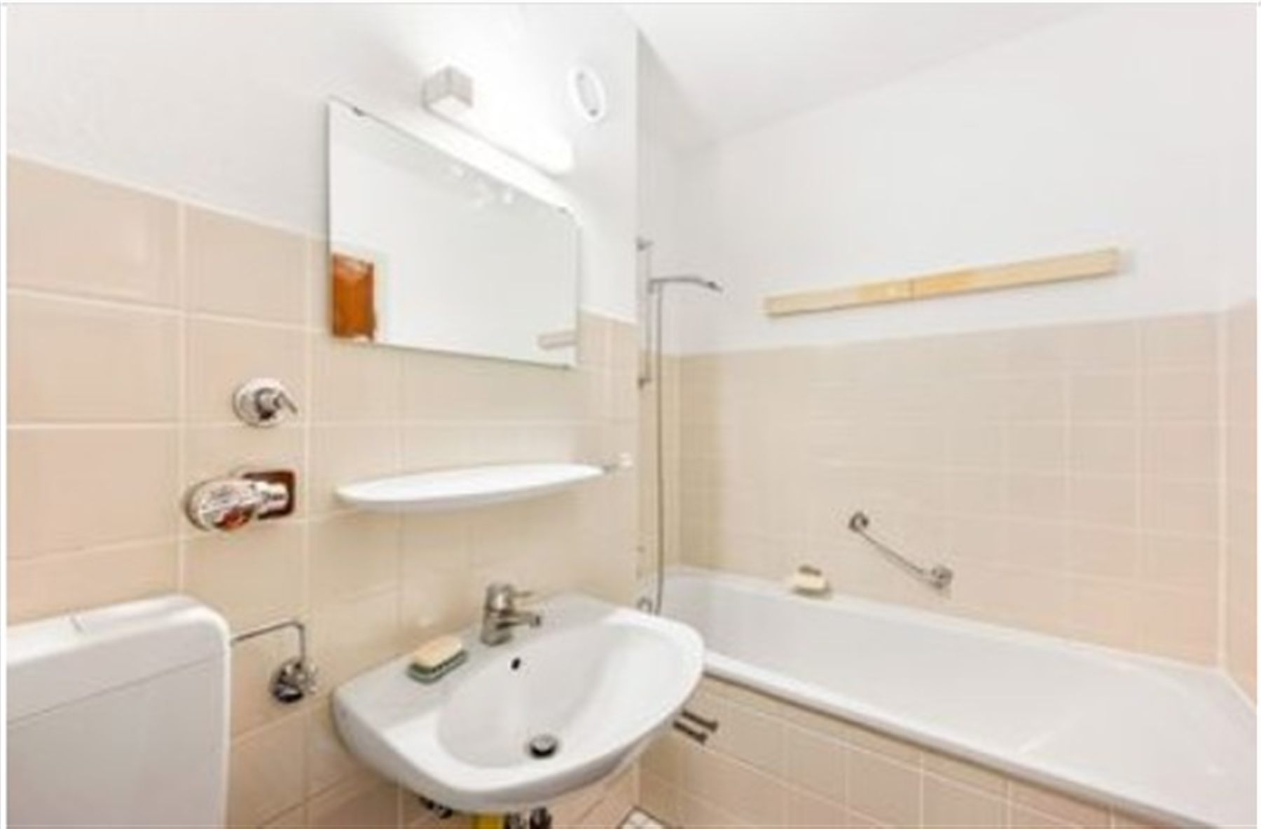 Badezimmer vor der Modernisierung
